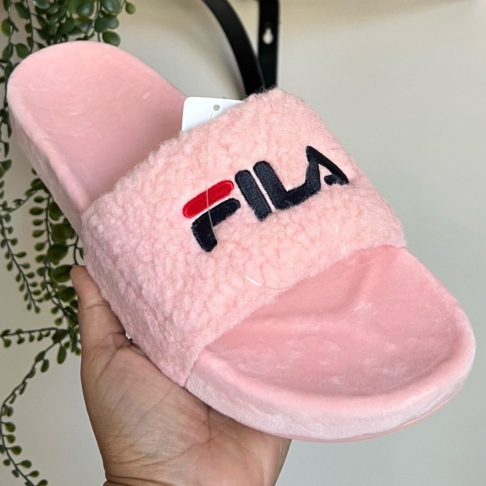 Fila Fuzzy Slide Sandals Pink Sz 10